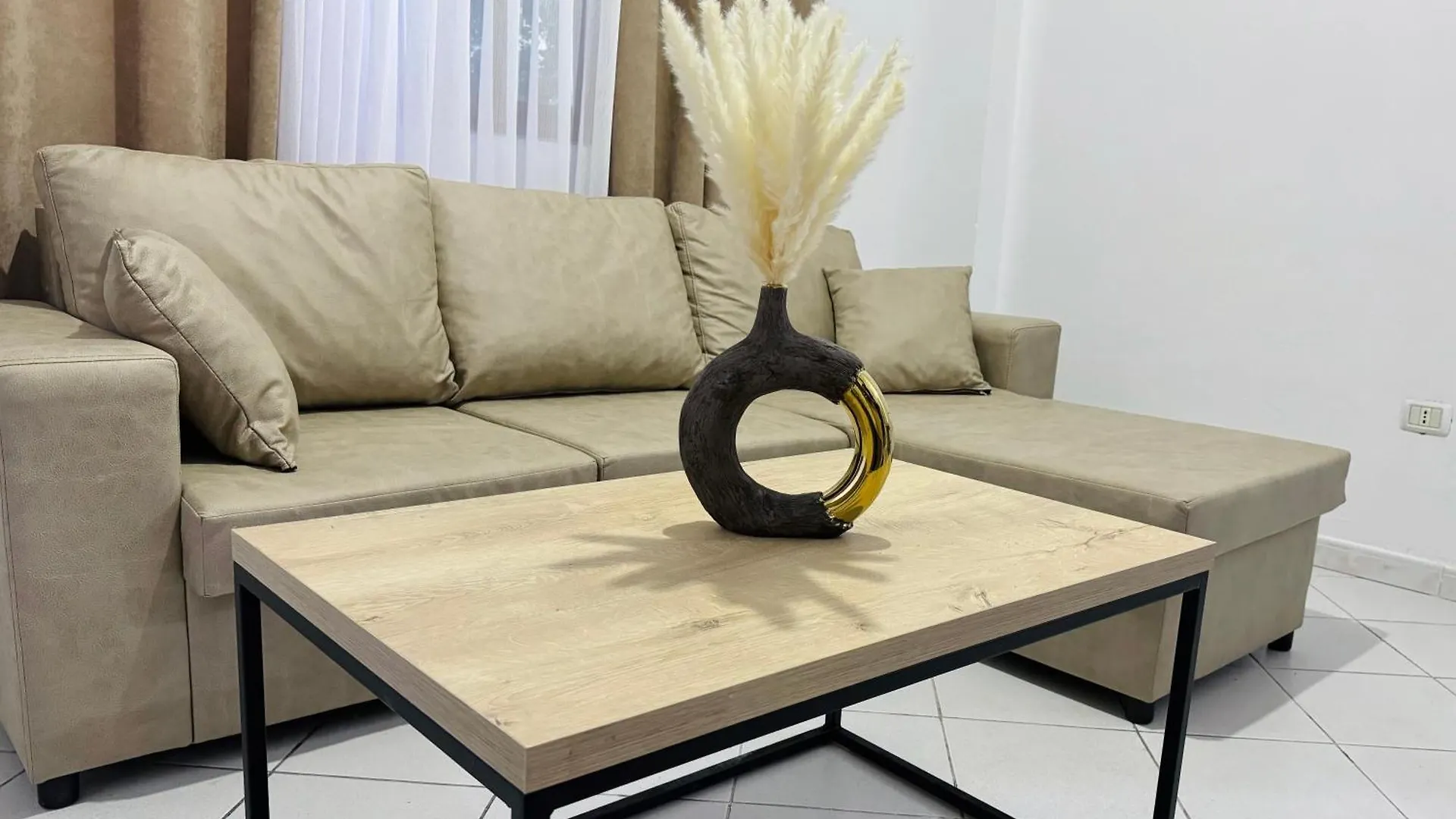Jazaj Tirana Haven Apartment 0*,  Albania